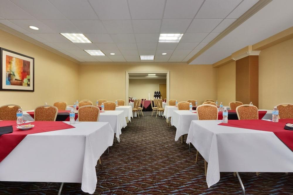Comfort Inn & Suites Glen Mills - West Chester Zewnętrze zdjęcie