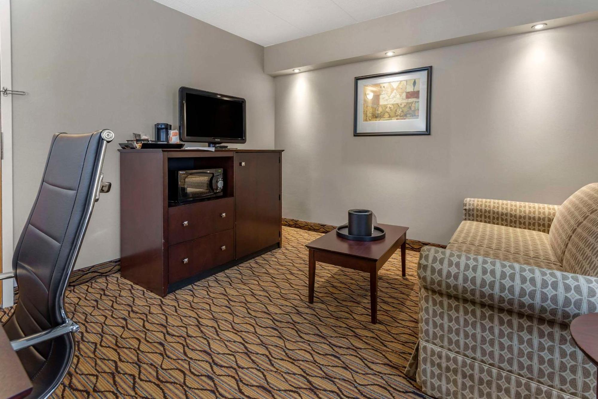 Comfort Inn & Suites Glen Mills - West Chester Zewnętrze zdjęcie
